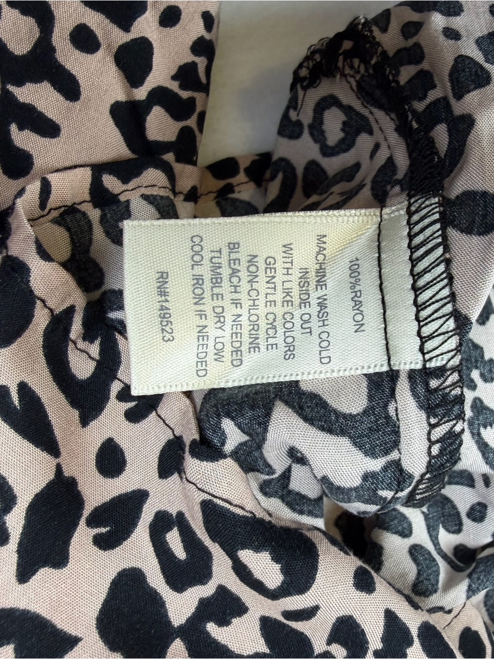 NWT Alexander Jordan Nude Cheetah Leopard Print Button Down Shirt Blouse Size XL - Picture 6 of 7